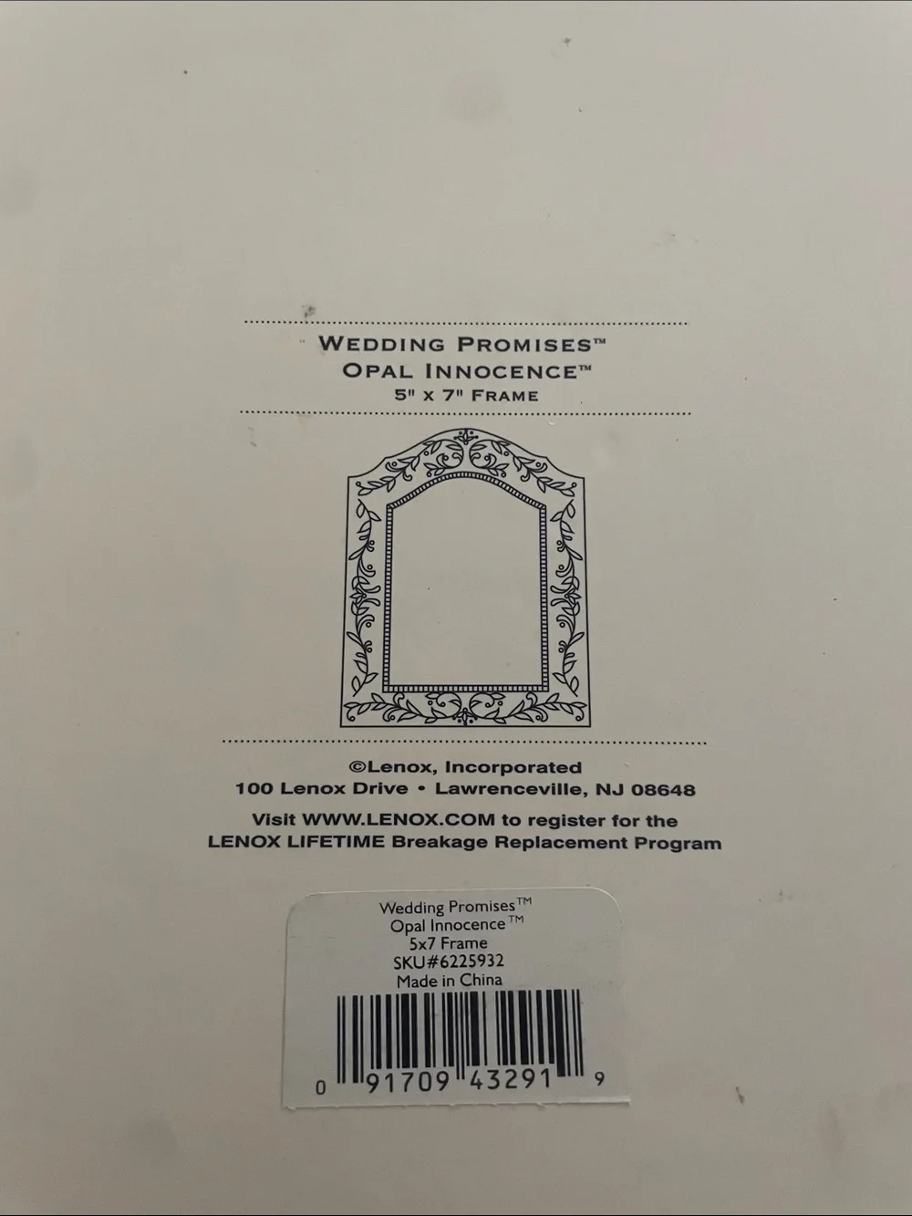 Lenox Pearl-Accent Ivory Picture Frame with Silver Trim